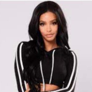 Fashion Nova women top